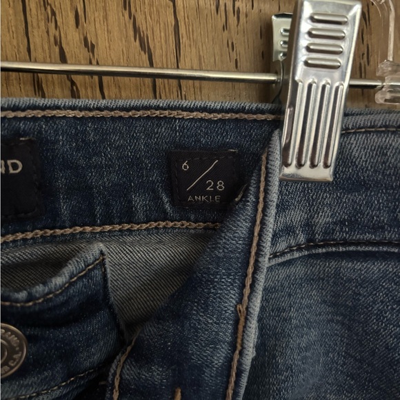 Lucky Brand Blue Denim Jeans with Contrast Stitching - Picture 3 of 5